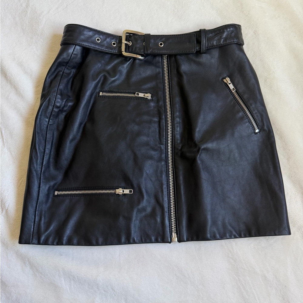 House of Harlow 1960 Black Mini Skirt with Zipper Accents